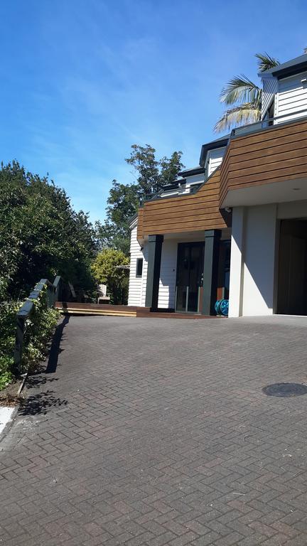 Pukeko On Bay Apartment Tauranga Exterior photo